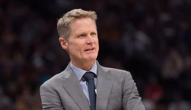 扣形成半身 扣形成半身